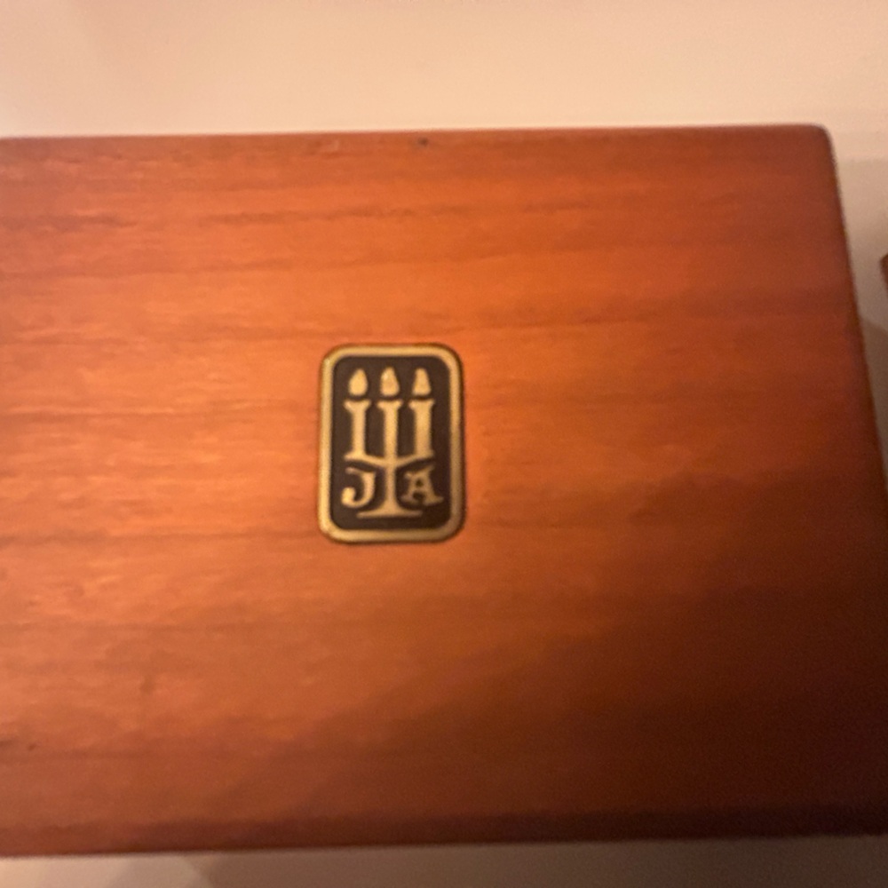 Vintage Wood James Avery Jewelry/Accessory Keepsake Box